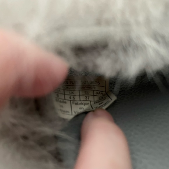 Authentic UGG fur summer slipper size 6 grey - Picture 5 of 5